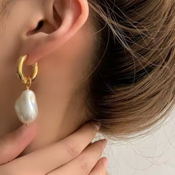 14K Gold Filled Pearl Baroque “Tiffany” Earrings - Picture 3 of 7